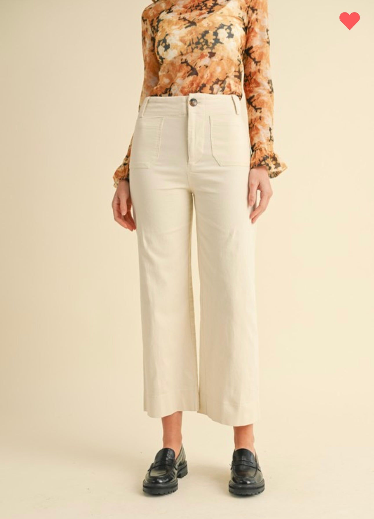 Patch Pocket Wide Leg Cropped Pant