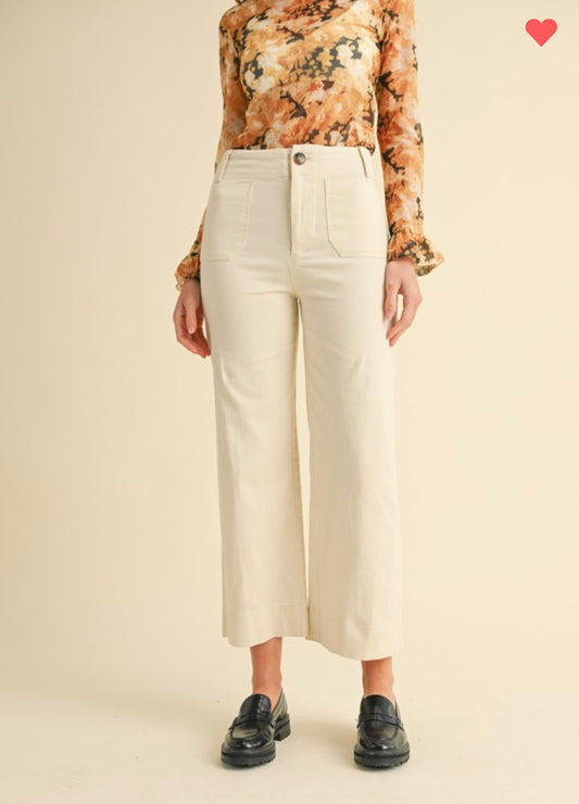 Patch Pocket Wide Leg Cropped Pant