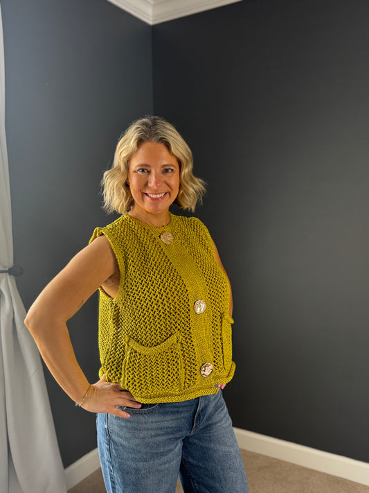 Sleeveless chunky knitted vest