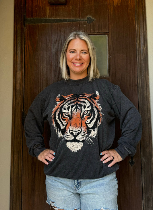 Tiger Graphic Sweatshirt